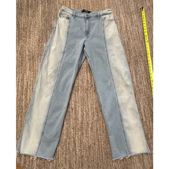 Hollister Denim - HOLLISTER Ultra High Rise Dad Jeans Two Toned Blue Womens Jeans Size 13R  31X31